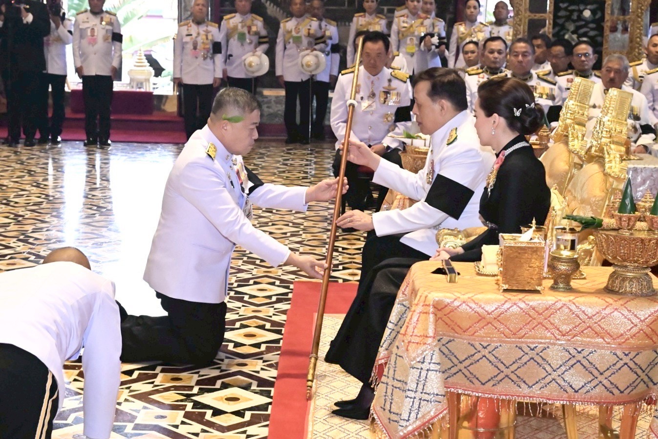 title - พระบาทสมเด็จพระเจ้าอยู่หัว และสมเด็จพระนางเจ้าฯ พระบรมราชินี เสด็จฯ ไปในการพระราชพิธีพืชมงคล พุทธศักราช 2569